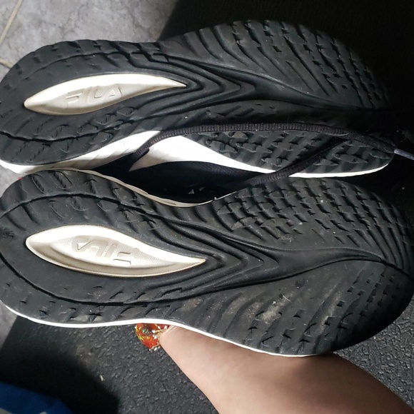 Unisex Fila running shoes - Picture 5 of 6